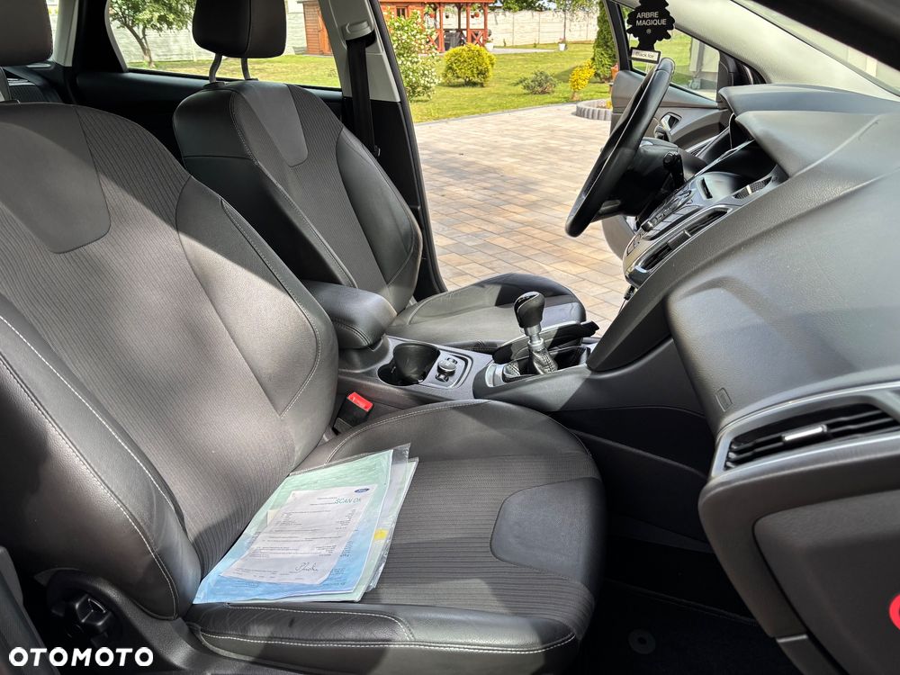 Ford Focus 1.6 TDCi DPF Start-Stopp-System Titanium - 35