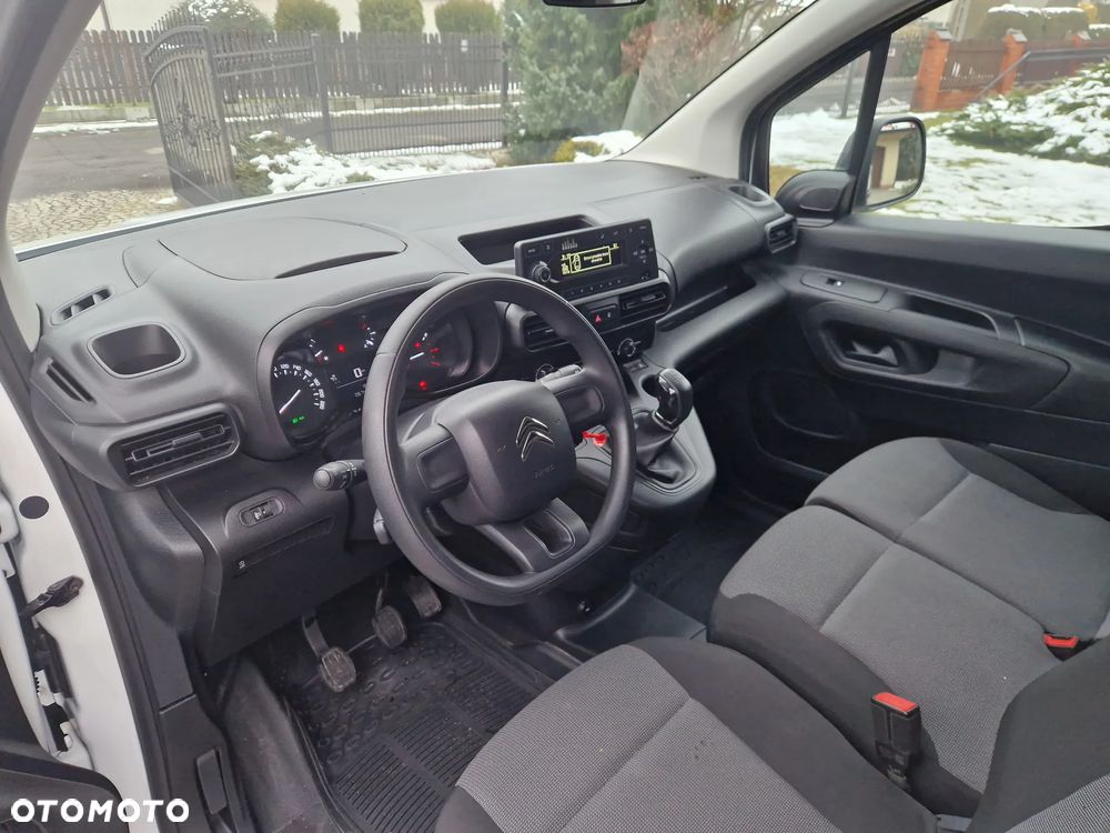 Citroën BERLINGO - 11