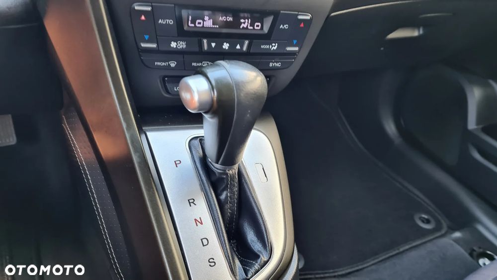 Honda Civic 1.8 Executive NAVI i-SHIFT - 33