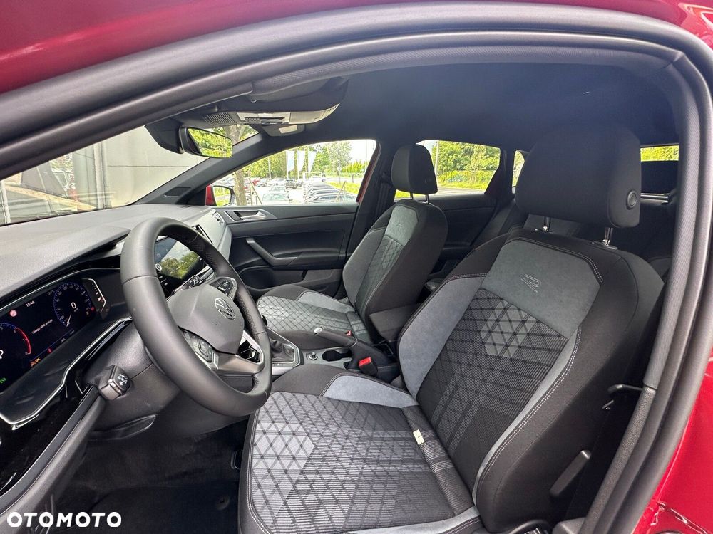 Volkswagen Polo - 12