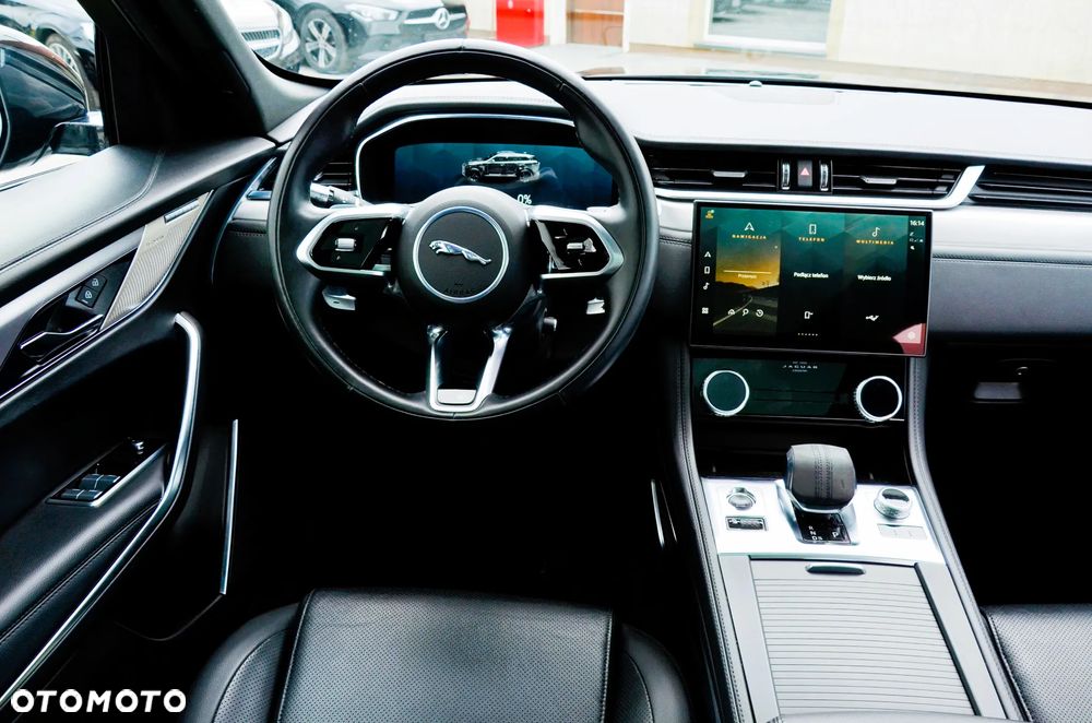 Jaguar F-Pace 2.0 P400e PHEV AWD R-Dynamic HSE - 25