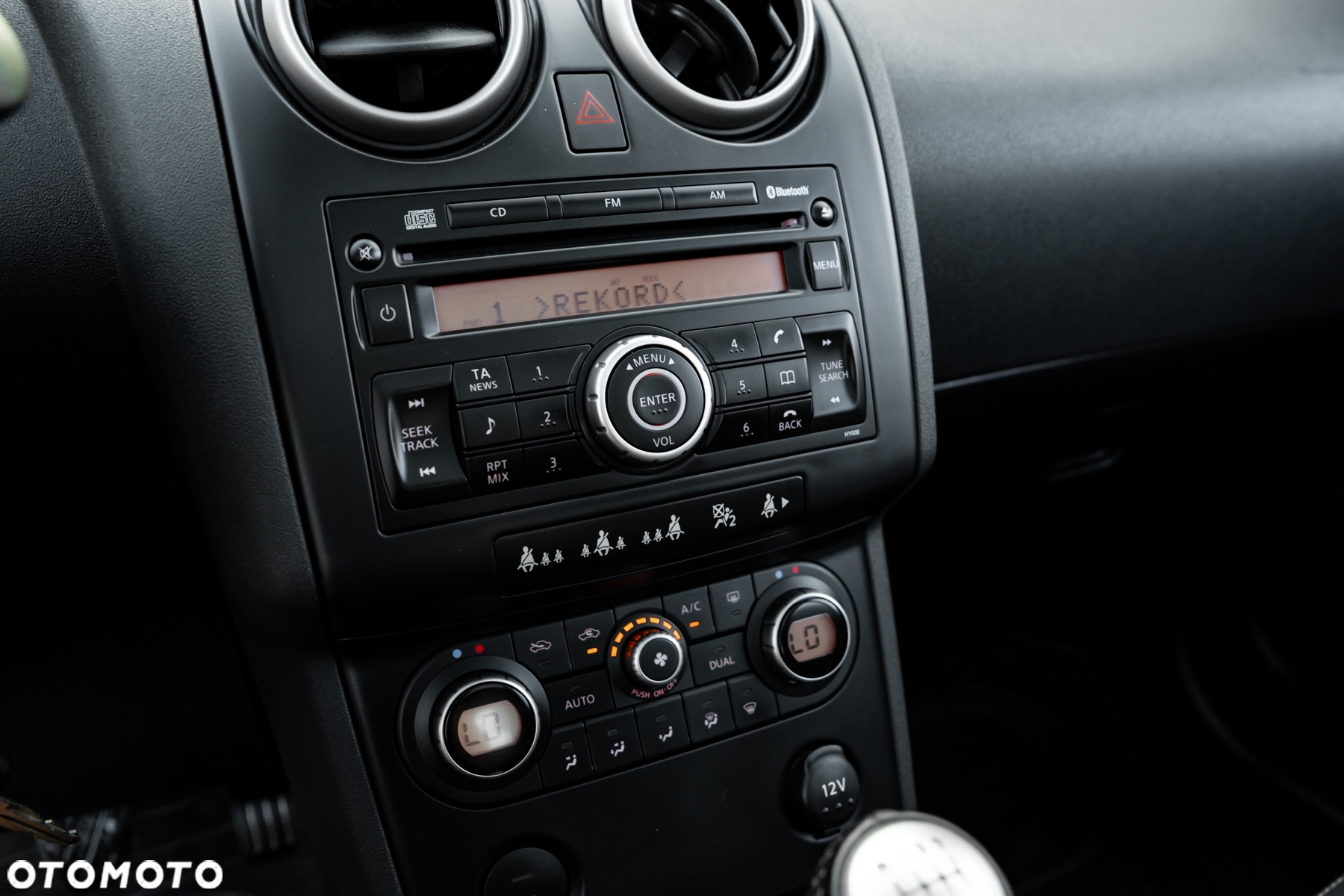 Nissan Qashqai 2.0 Lounge - 32