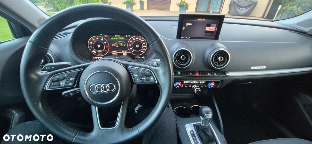 Audi A3 Sportback 1.4 TFSI e-tron S tronic - 19