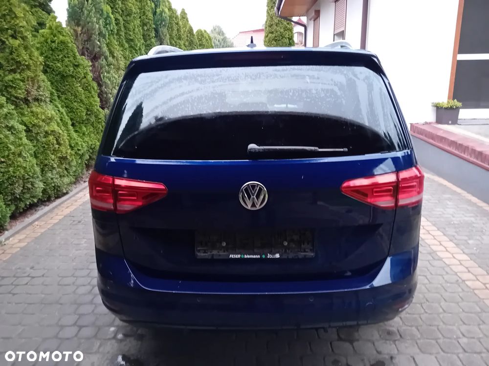 Volkswagen Touran 1.2 TSI BMT Trendline - 4