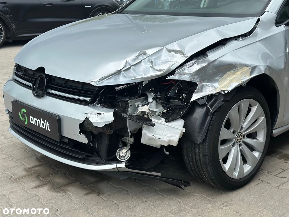 Volkswagen Golf - 4