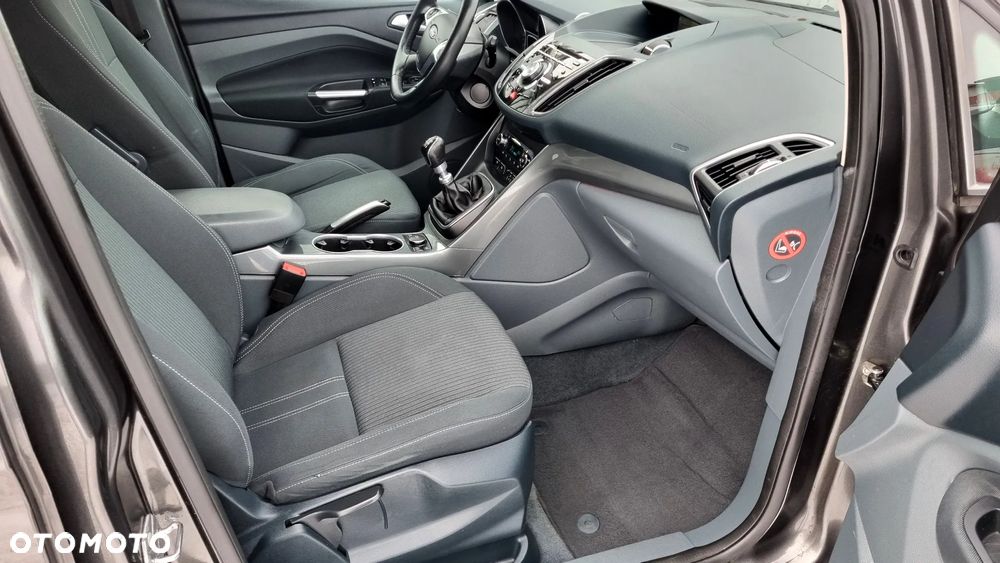 Ford Grand C-MAX 2.0 TDCi Titanium - 16