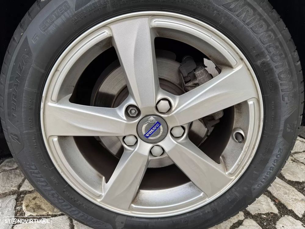 Volvo V40 2.0 D2 Momentum - 37