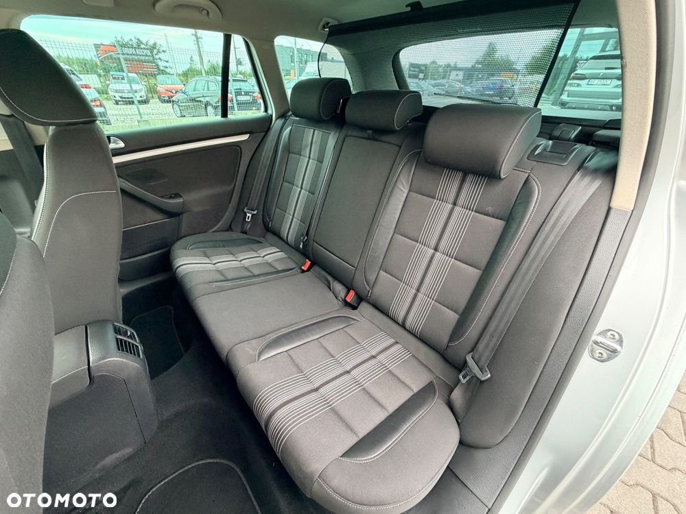 Volkswagen Golf VI 2.0 TDI Comfortline - 16