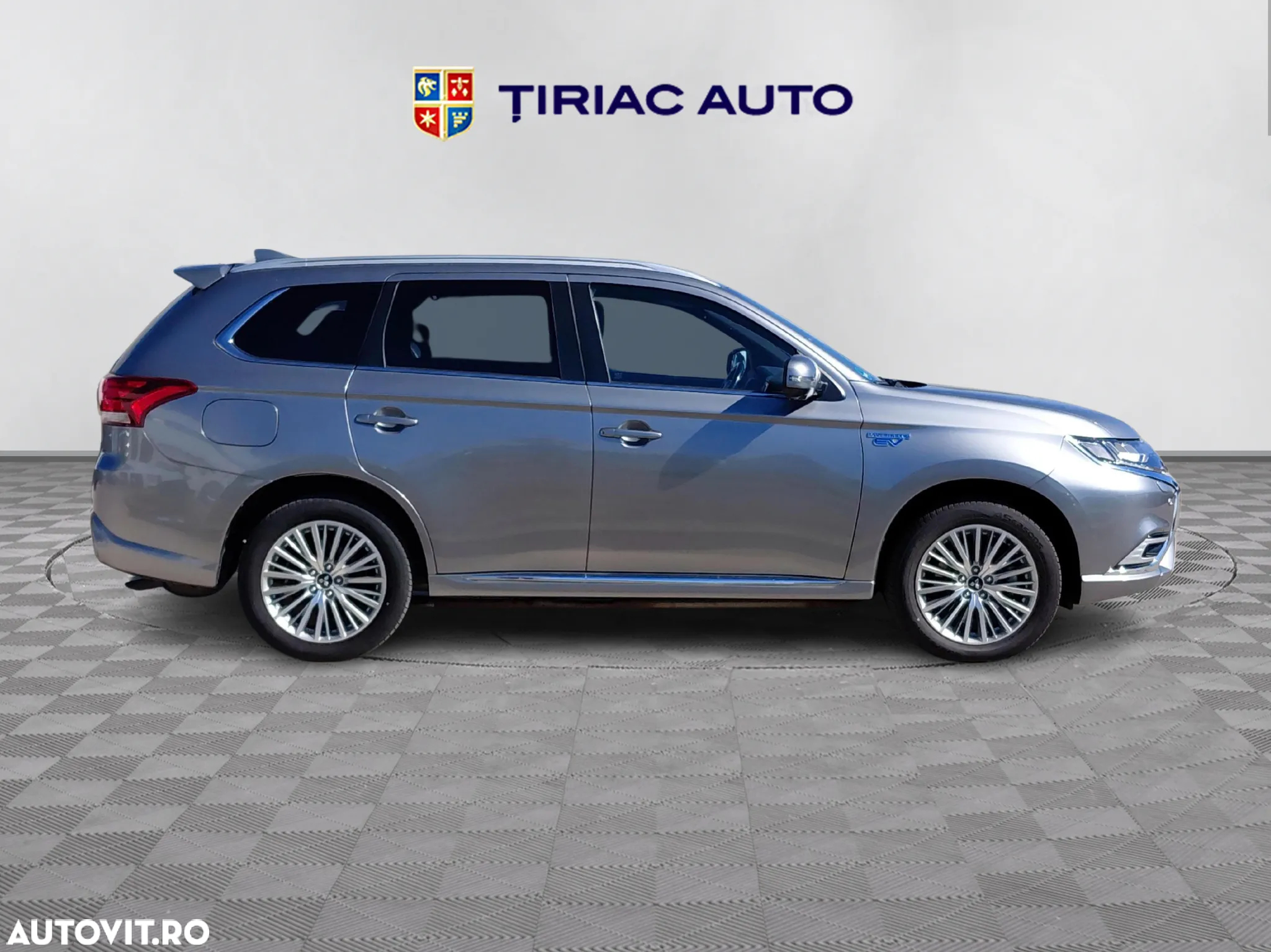 Mitsubishi Outlander 2.4 4WD Plug-In Hybrid Spirit - 7