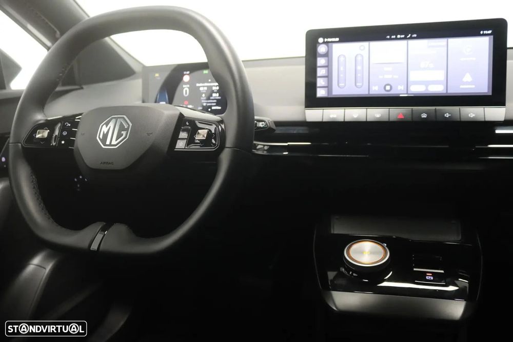 MG MG4 64 kWh Comfort - 24
