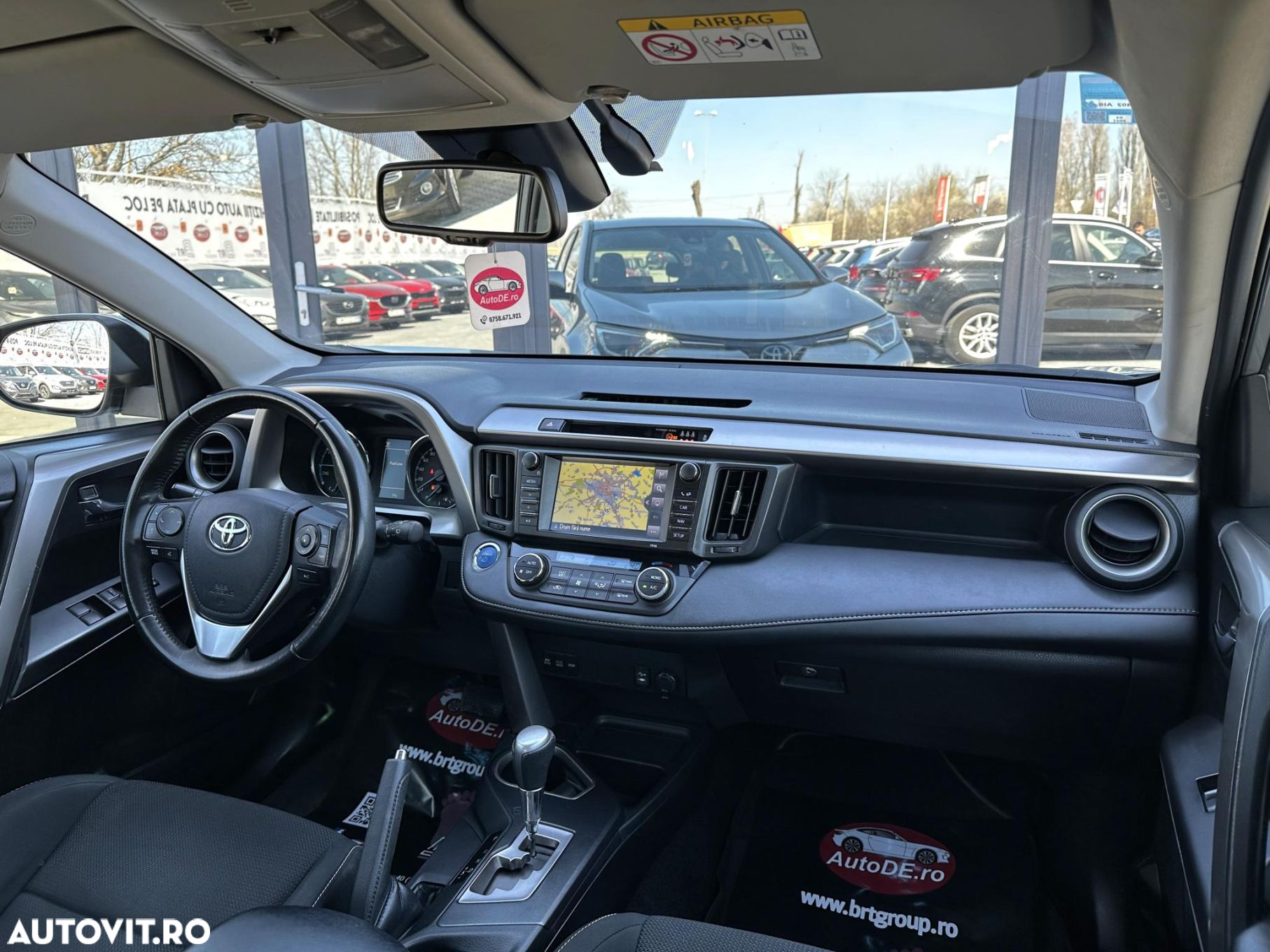 Toyota RAV4 - 6