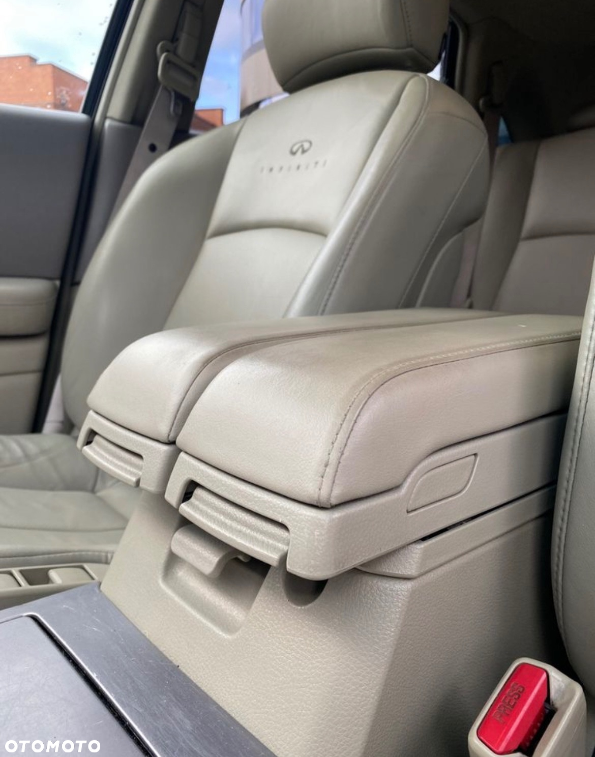 Infiniti FX FX35 - 20
