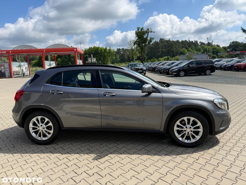 Mercedes-Benz GLA 200 Edition 1 - 9