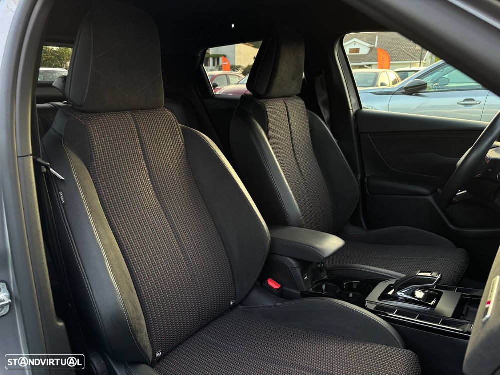 DS DS3 Crossback E-TENSE PERFORMANCE LINE + - 10