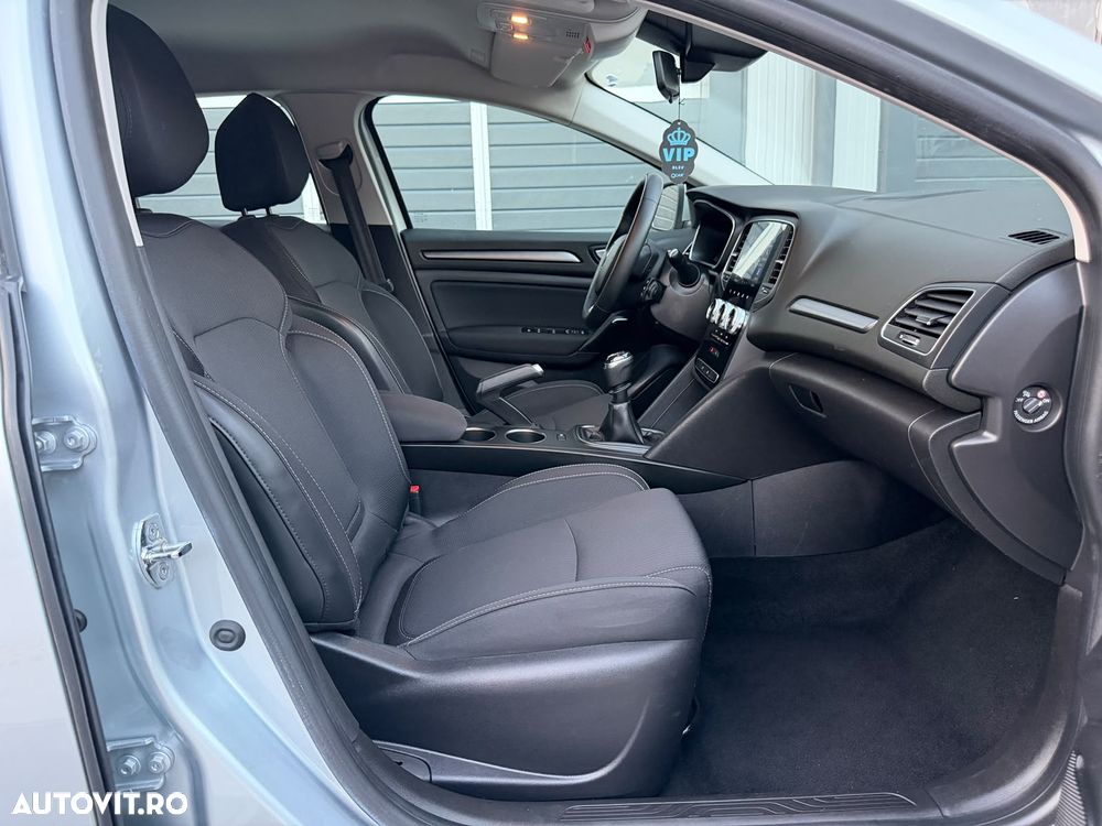 Renault Megane Blue dCi 116 Intens - 23