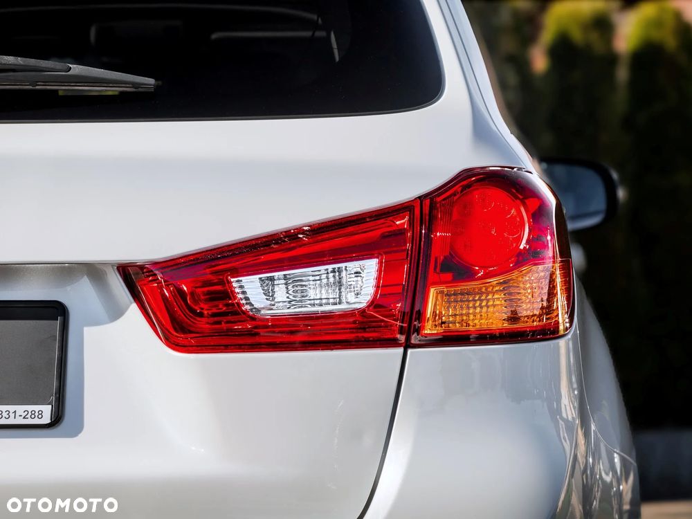 Mitsubishi ASX 1.6 2WD Diamant Edition - 32