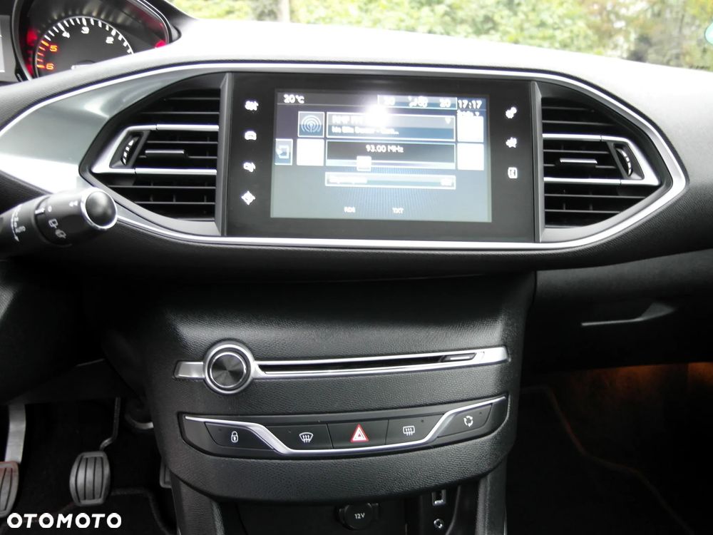 Peugeot 308 BlueHDi FAP 150 Stop & Start Allure - 29