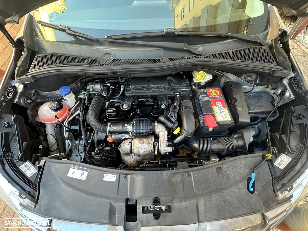 Peugeot 2008 1.4 HDi Active - 17