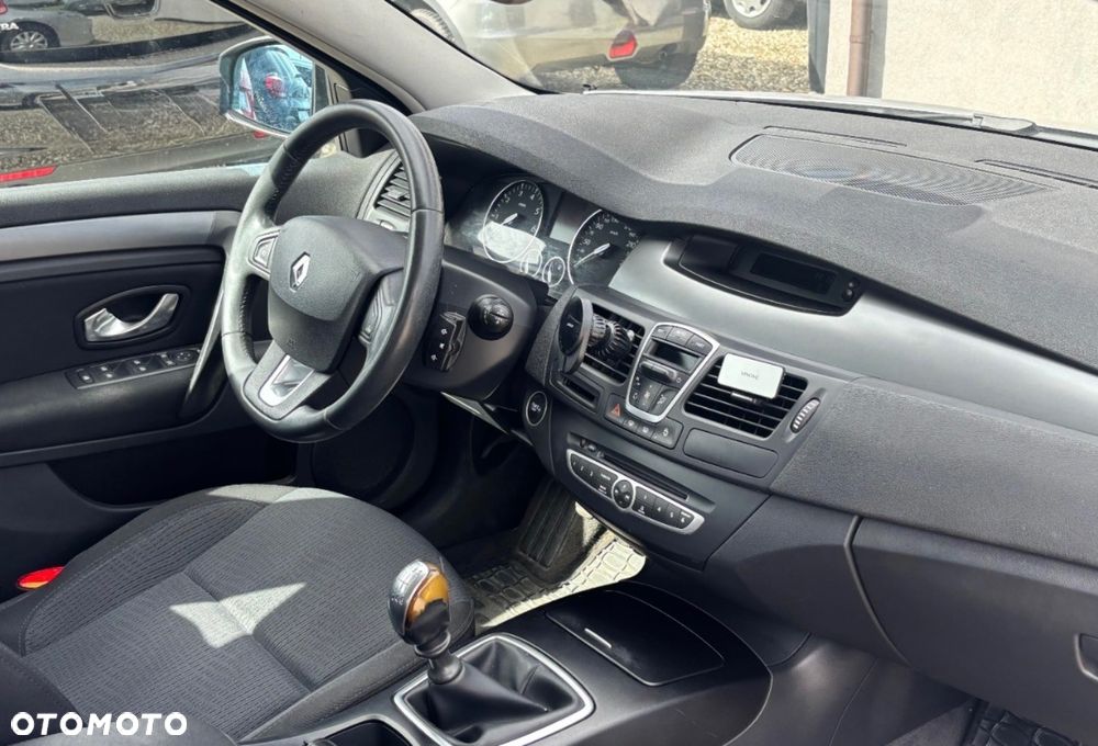 Renault Laguna Grandtour 2.0 16V 140 Emotion - 8