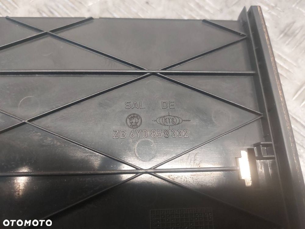 SCHOWEK KONSOLI ŚRODKOWY SKODA SUPERB I 6Y0858332 - 3