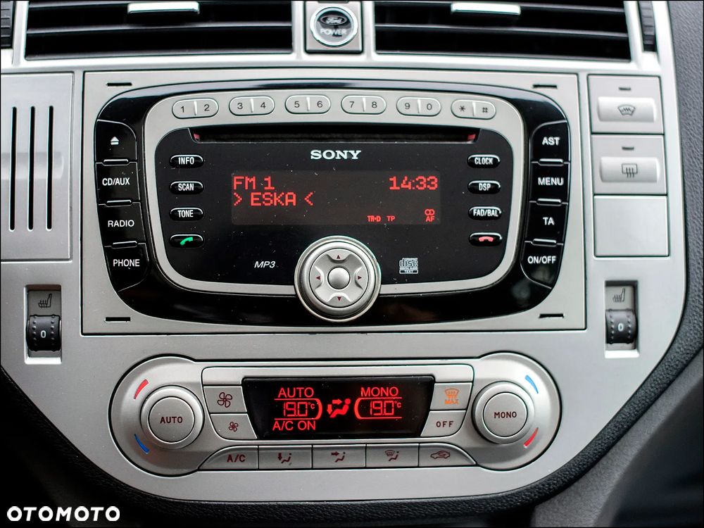 Ford Kuga - 22