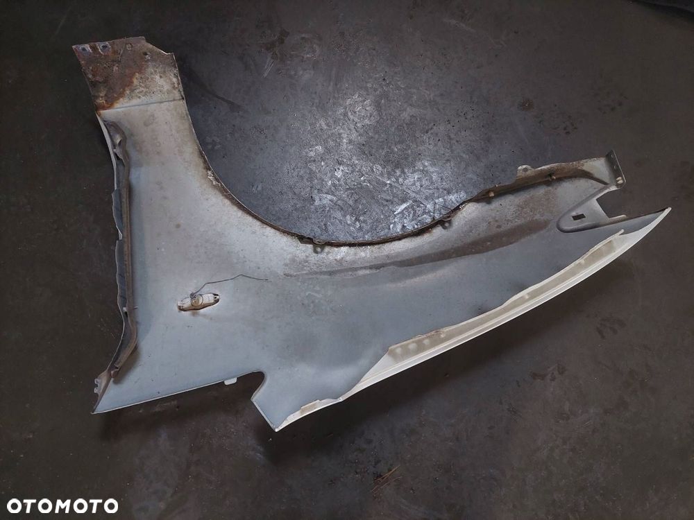 KOMPLETNY PRZÓD MASKA ZDERZAK BŁOTNIKI LAMPY MAZDA PREMACY I LIFT 22V - 12