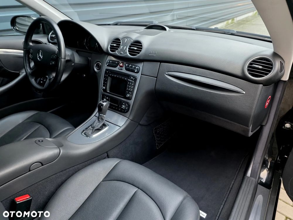 Mercedes-Benz CLK - 7