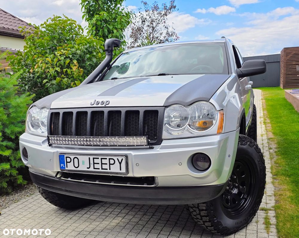 Jeep Grand Cherokee - 20