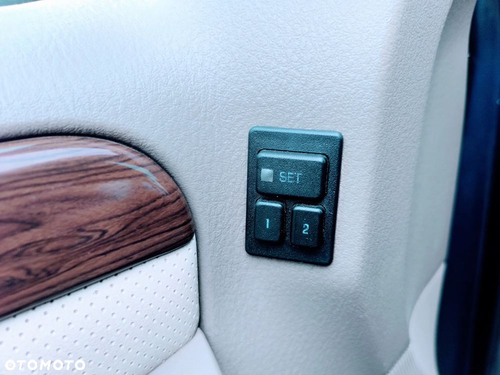 Ford Explorer 4.6 - 17