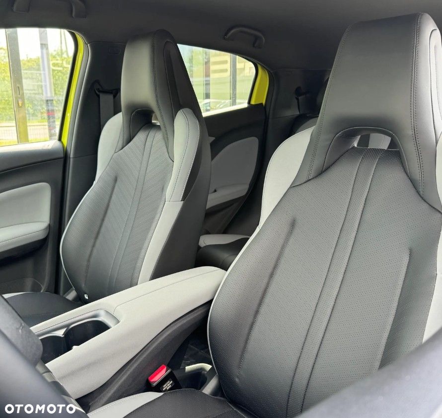 BYD Dolphin Surf - 13
