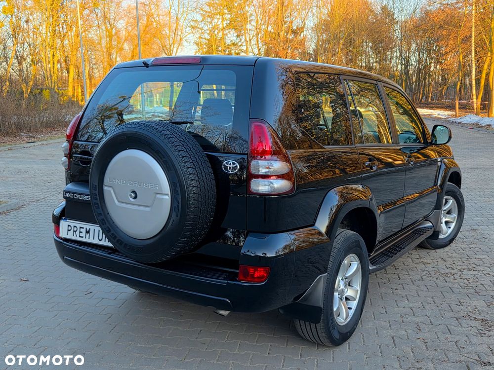 Toyota Land Cruiser - 7