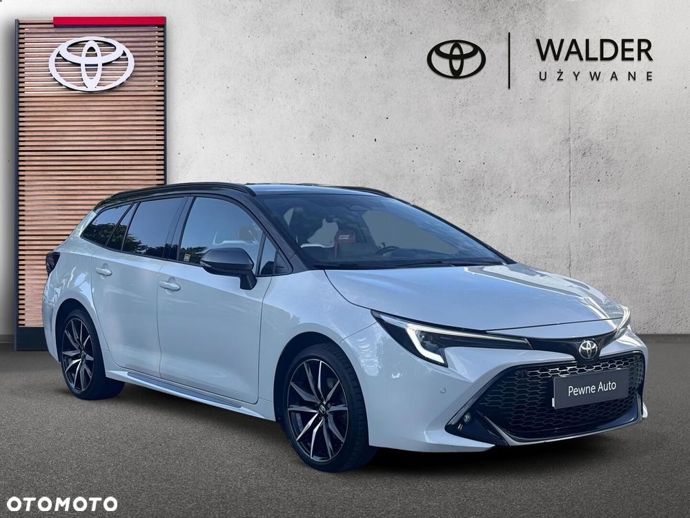 Toyota Corolla 2.0 Hybrid GR Sport Dynamic - 2