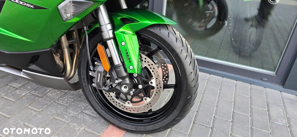 Kawasaki Ninja 1000 SX - 7