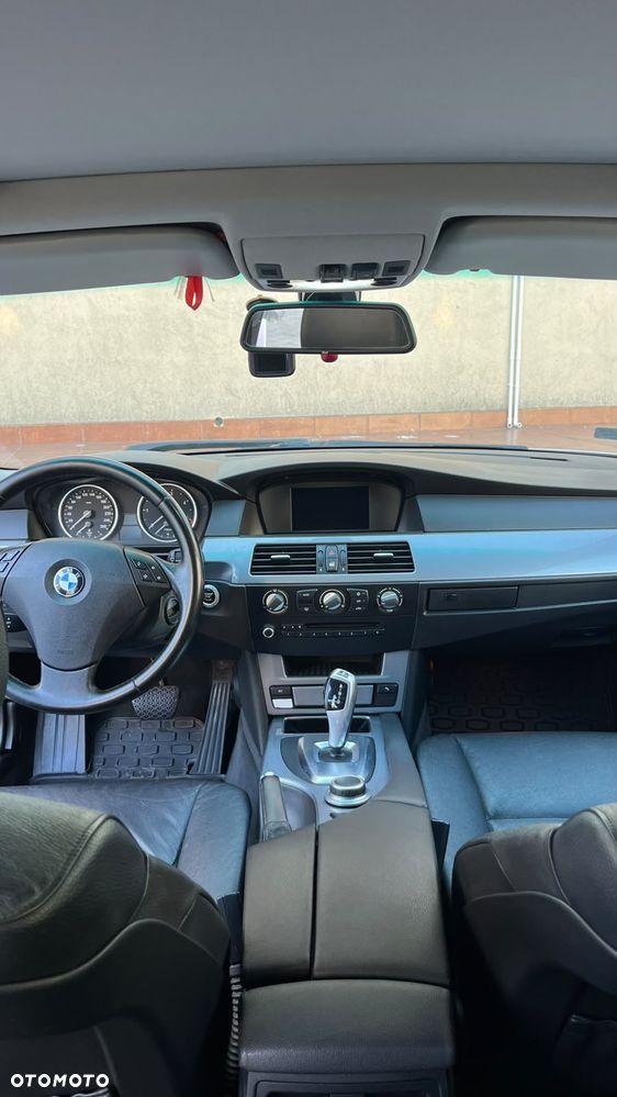 BMW Seria 5 520d - 10