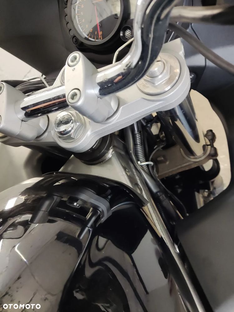 Suzuki GSX - 15
