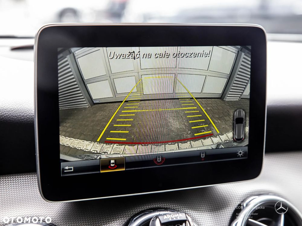 Mercedes-Benz GLA 200 7G-DCT Urban - 35