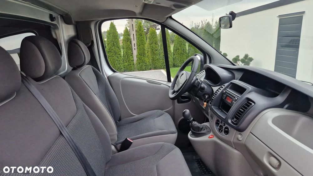 Opel Vivaro - 16