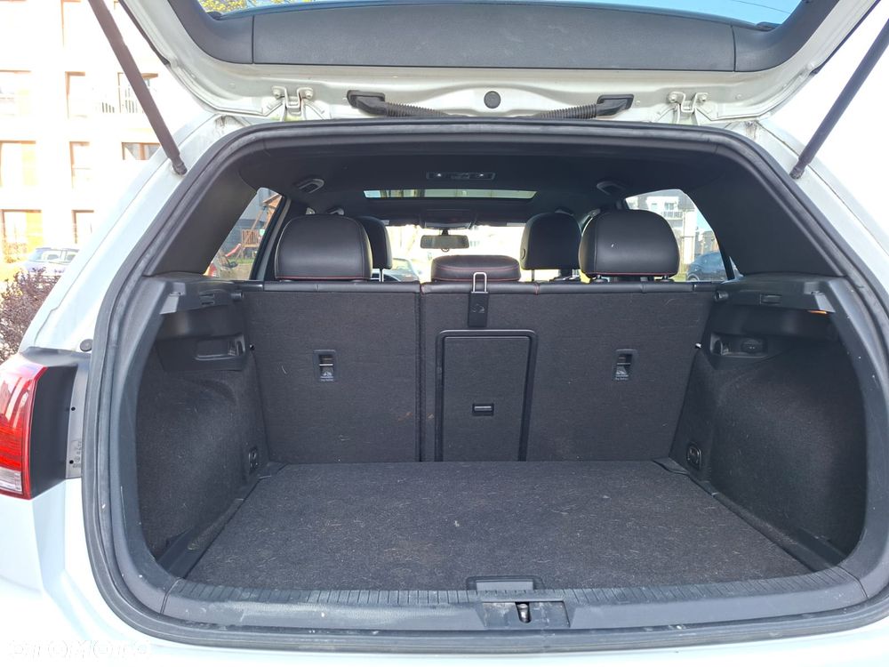 Volkswagen Golf - 16