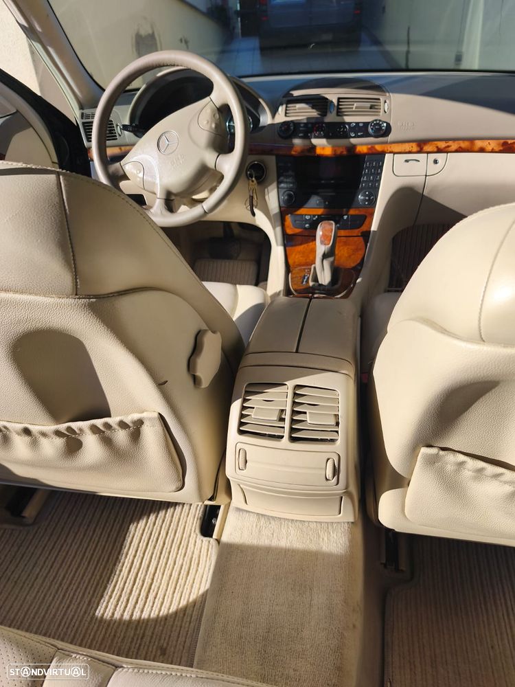 Mercedes-Benz E 270 - 2
