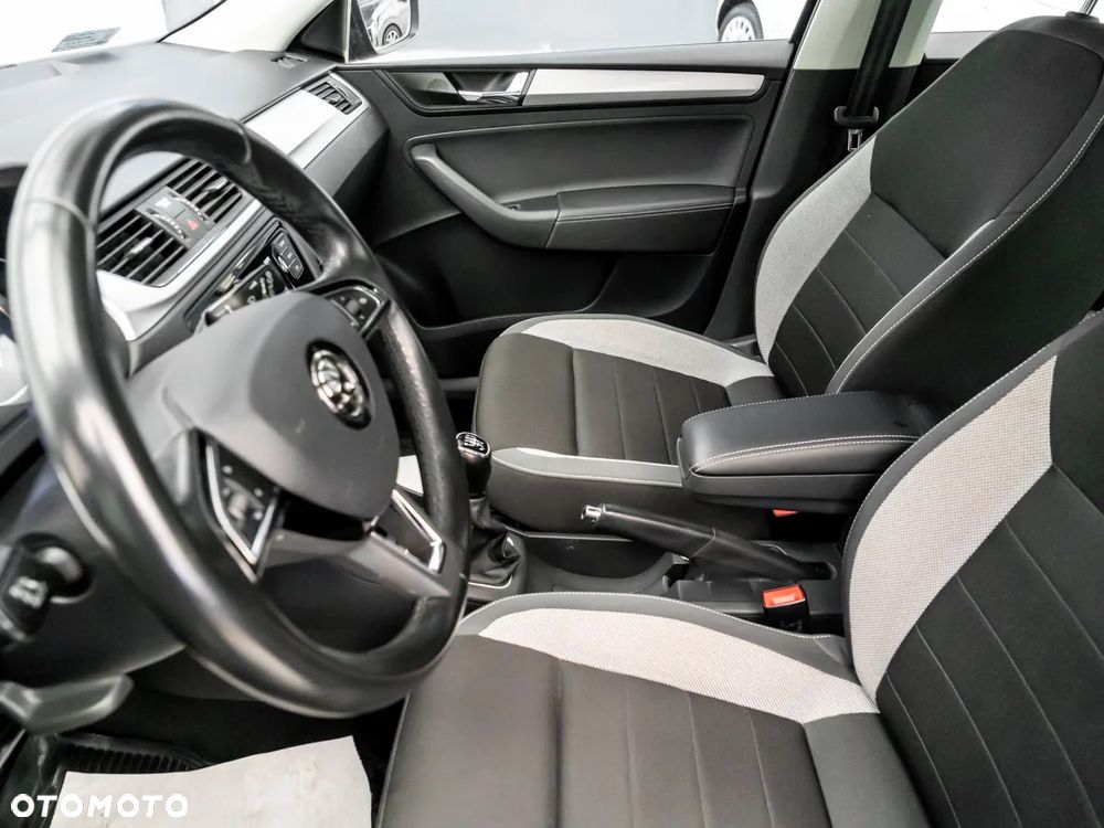 Skoda RAPID 1.0 TSI Ambition - 22