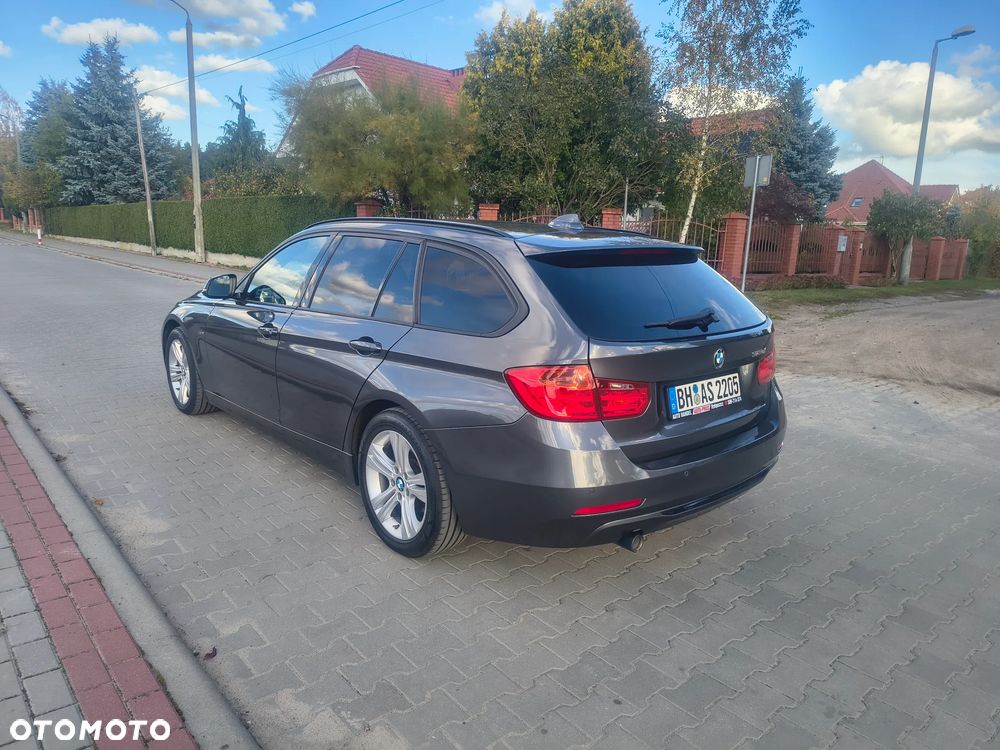 BMW Seria 3 318d Sport Line - 6