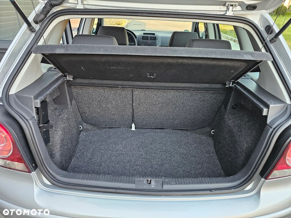 Volkswagen Polo 1.4 Highline - 8