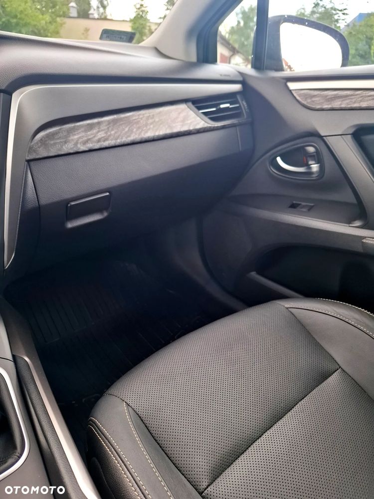 Toyota Avensis - 21