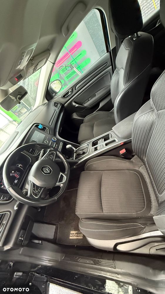 Renault Megane - 5