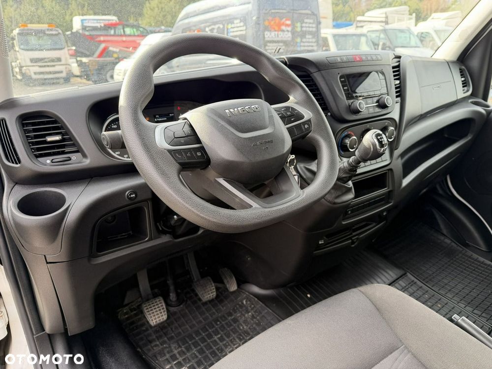 Iveco Daily 35S18 - 16