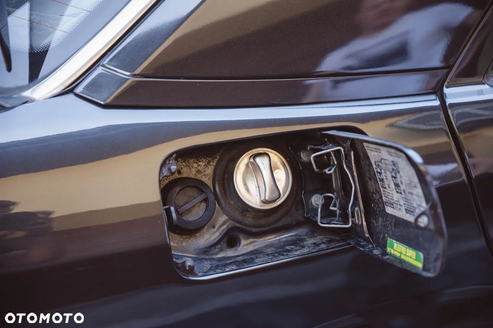 Mercedes-Benz Klasa E - 37