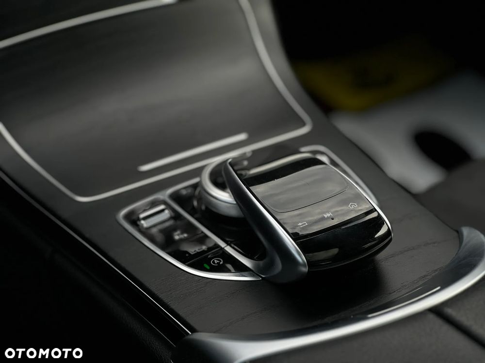 Mercedes-Benz Klasa C - 23