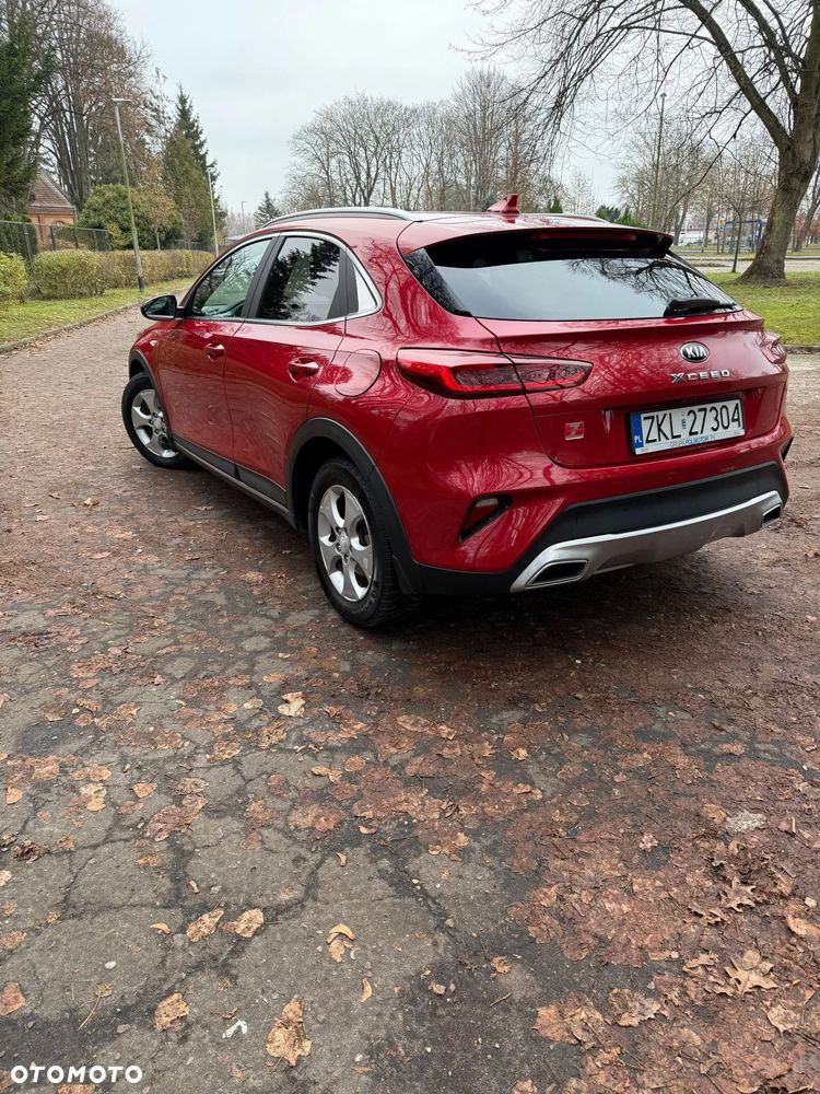 Kia XCeed 1.5 T-GDI M - 4