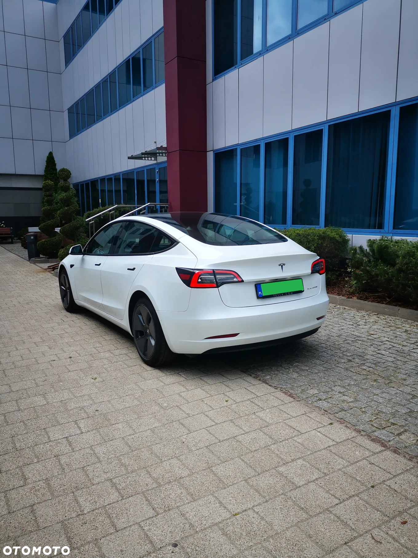 Tesla Model 3 - 7