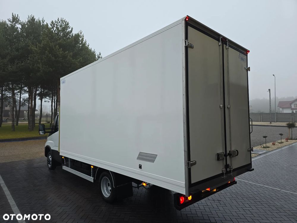 Iveco DAILY DAILY 50C16 KONTENER IZOTERMICZNY 10PALET 4,91cmDługi  2,11cmSzeroki  2,31cmWysoki  SALON PL 106 Tyś km STAN JAK NOWY NA GWARANCJI TEMPOMAT FOTEL PNEŁMATYCZNY KLIMATYZACJA AUTOMATYCZNA - 12